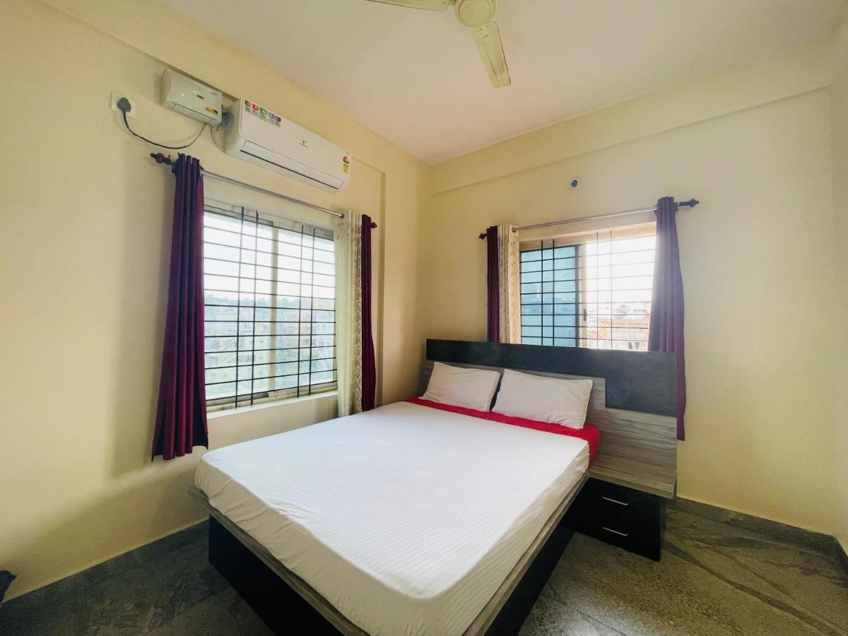 Crown Residency Hotel Mysore Exterior photo
